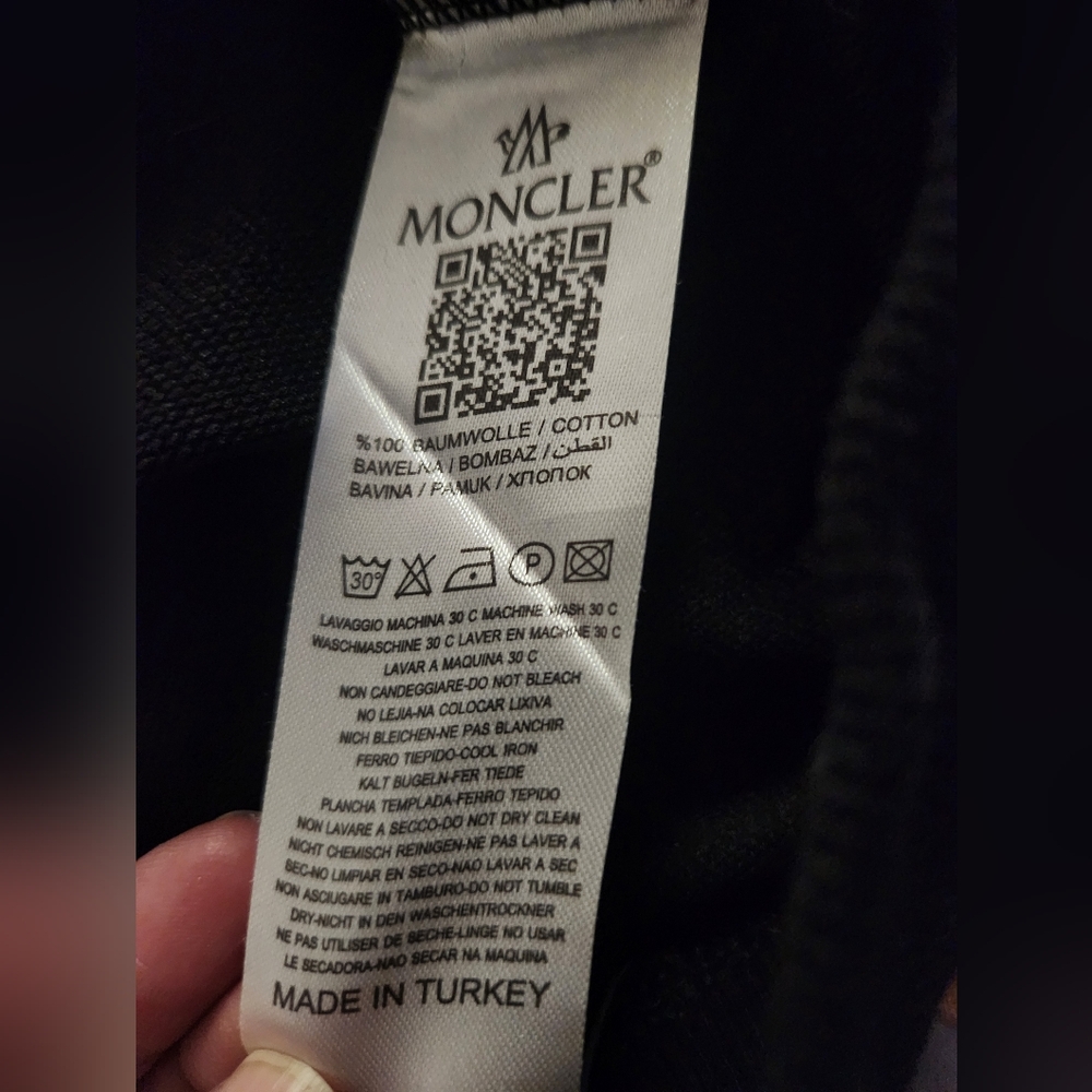 Moncler Black Logo Crew Neck Sweater Size Xl - Picture 6 of 7